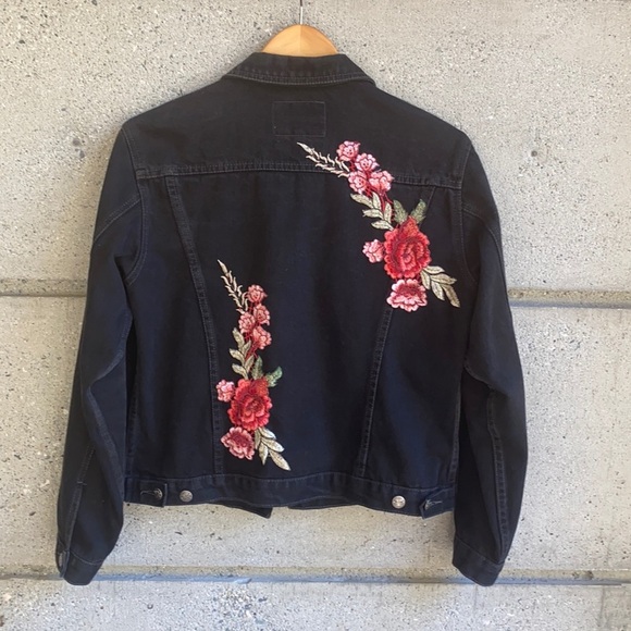 Floral Embroidery Patch Jean Jacket - Picture 3 of 9